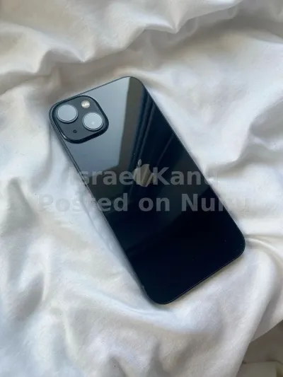 Apple iPhone 13 – 256GB | UK Used | 72% Battery Health