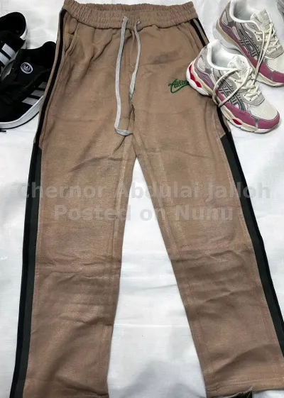 Men wears