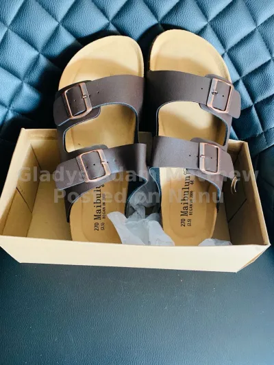 men and women’s pisco slippers