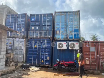 empty 40ft & 20ft container.