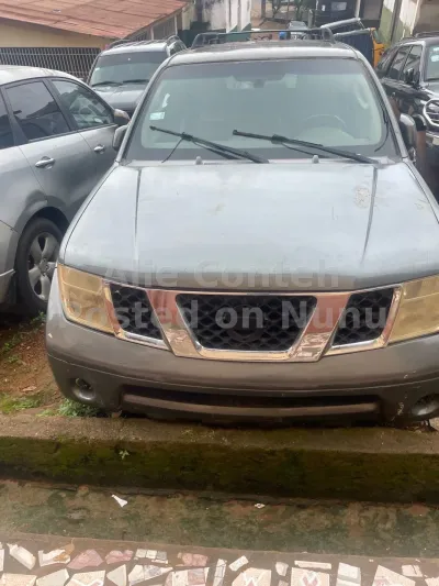 Nissan pathfinder