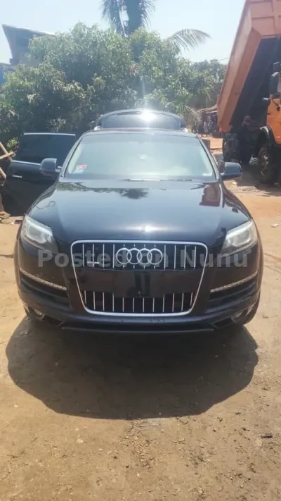 Audi Q7 clean one 2014