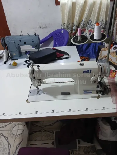 industrial sewing machine