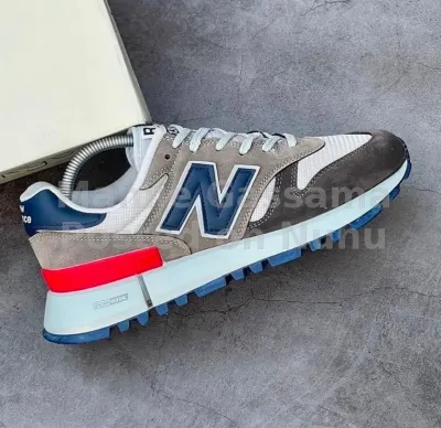 Men and women’s Sneakers