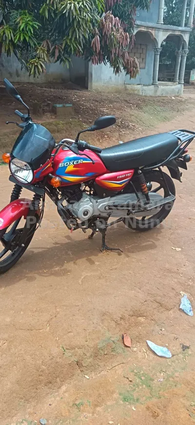 Used boxer 150 for sell. use 1 month