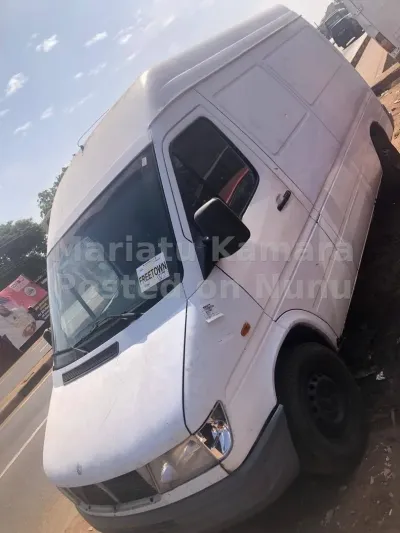 sprinter van 4 cylinder