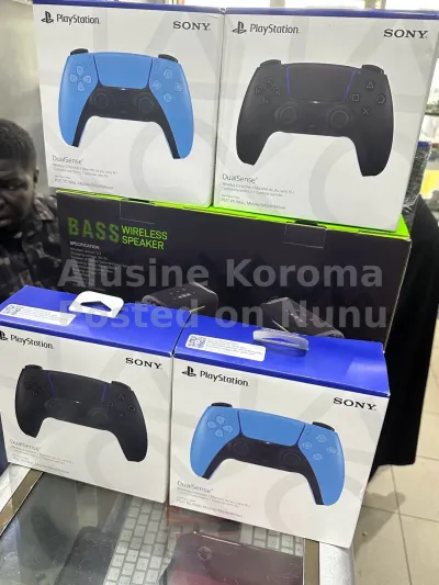 PLAY STATION 5 CONTROLLER
